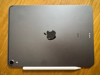 iPad Pro 11 con Apple Pencil y Funda Teclado