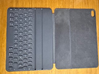 iPad Pro 11 con Apple Pencil y Funda Teclado