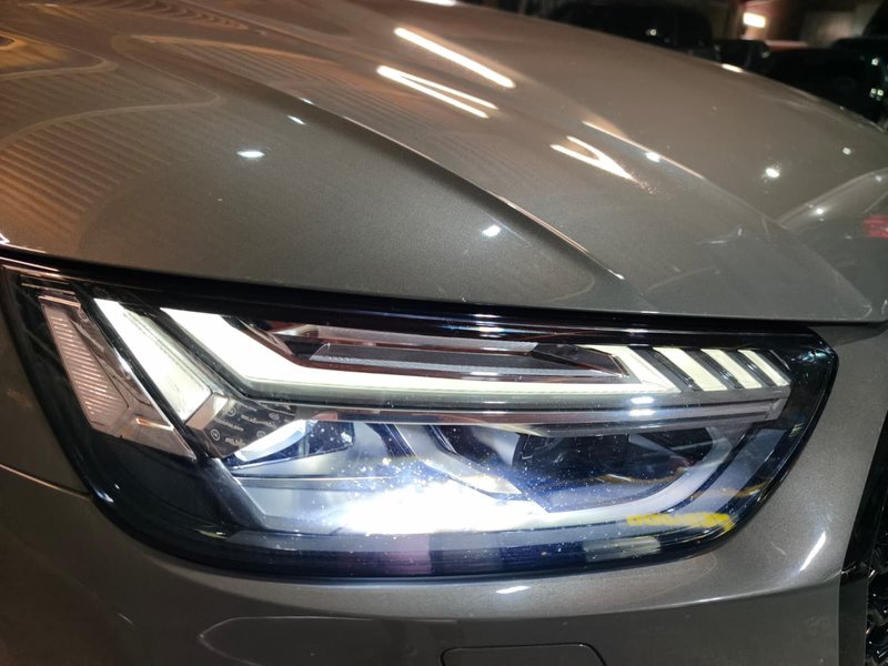 Audi Q5 2023, foto 5