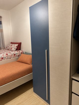 Cama nido infantil, armario y estanteria grande