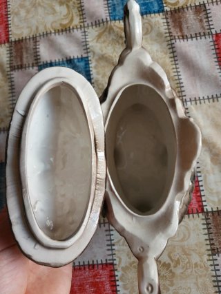 Zuppiera Centrotavola Ceramica Fiori Rilievo