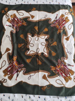 Pañuelo Vintage Estampado Ecuestre 87x87cm