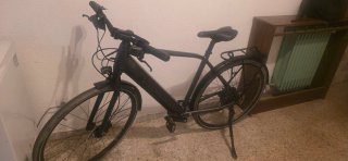 Bicicleta Eléctrica Urbana Negra
