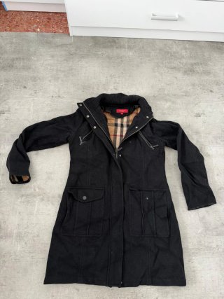Abrigo Burberry Negro