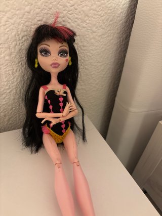 Muñeca Monster High Draculaura gloom beach