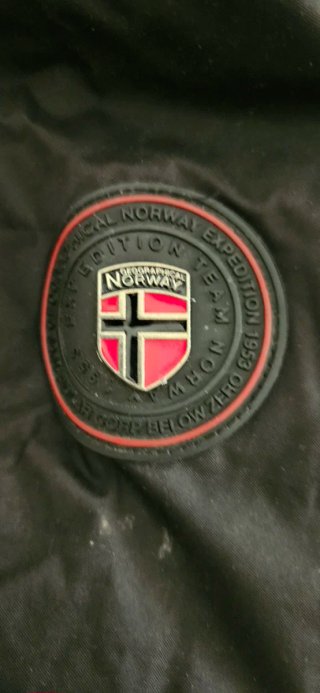 Abrigo Geographical Norway Negro