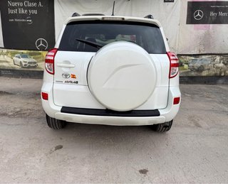 Toyota RAV4 2011