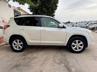 Toyota RAV4 2011