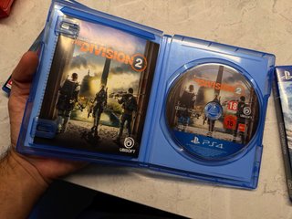 Juegos PS5 y PS4: Resident Evil 4, Division 2