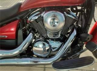Moto Cruiser Roja y Negra