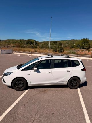 Opel Zafira Tourer 2013