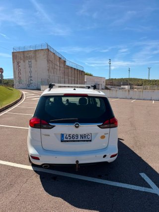 Opel Zafira Tourer 2013