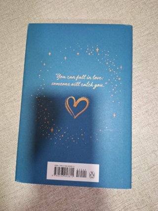 Libro en inglés "the love hypothesis"