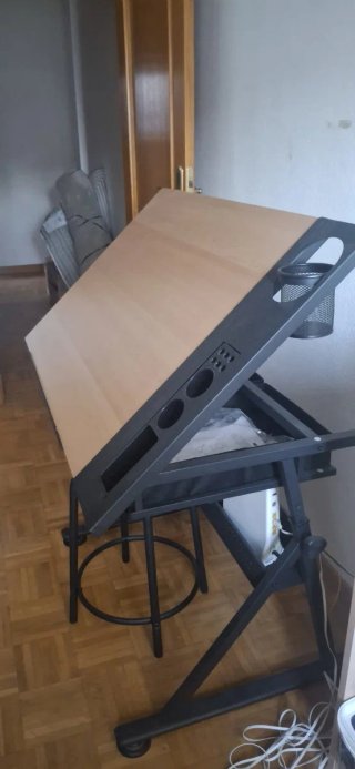 Tavolo da disegno ribaltabile