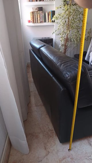 Sofá de 2 plazas en piel negra