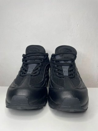 Nike Air Max 95 Negras (sin usar )
