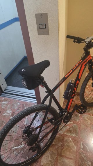 Bicicleta de Montaña WST Poison 9021