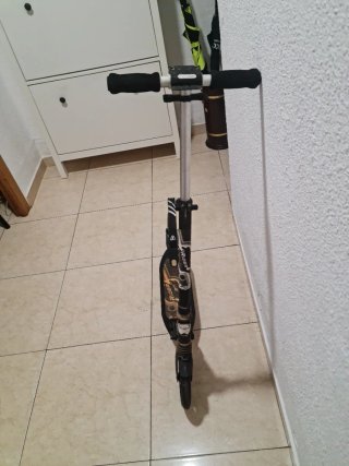 Patinete con doble suspensión