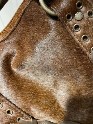 Bolso de Cuero Marrón con Flecos