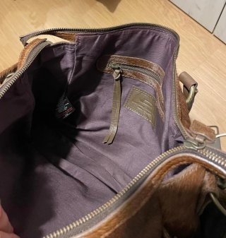 Bolso de Cuero Marrón con Flecos