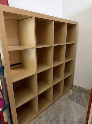 Estantería modular de madera