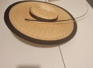 Pamela de Paja con Cinta Negra