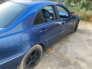 Mercedes-Benz Clase C 2004