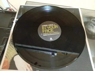 VINILO TECHNO Caba Kroll - In Your Face