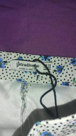 Falda Stradivarius Talla XS Estampada