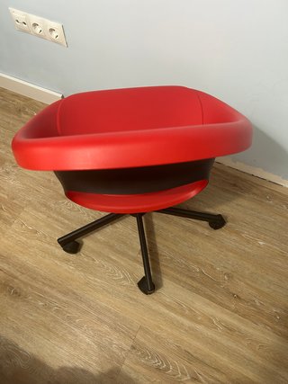 Silla Giratoria Roja
