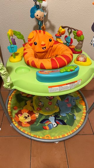 Saltador Bebé Fisher Price con Tapete