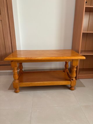 Mesa baja de pino