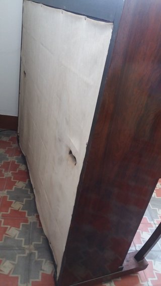 Piano antiguo de pared