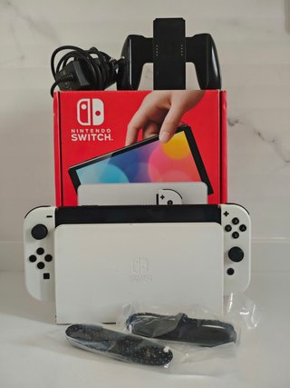 COMO NUEVA! Nintendo Switch OLED Blanca