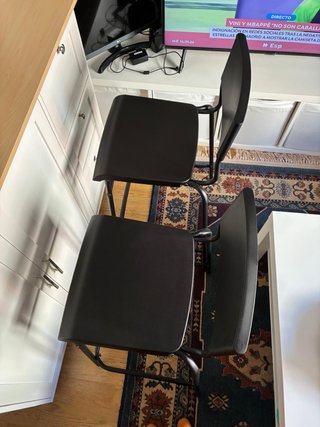 Sillas altas negras Ikea (2 unidades)