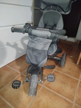 Triciclo Kinderkraft Gris