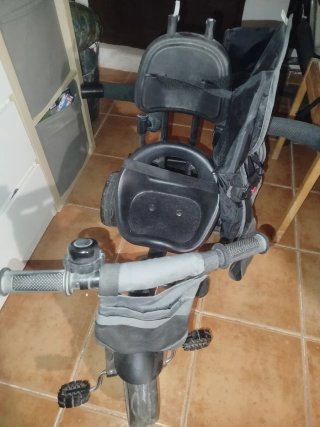 Triciclo Kinderkraft Gris