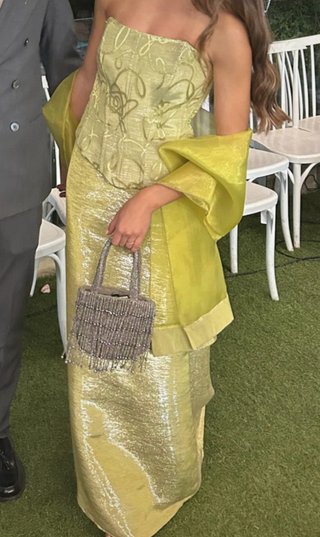 Conjunto boda verde lima