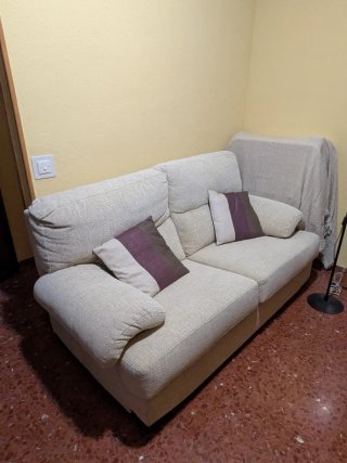 Sofá 2 plazas beige