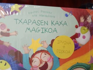 Txapasen kaxa magikoa. Berria.