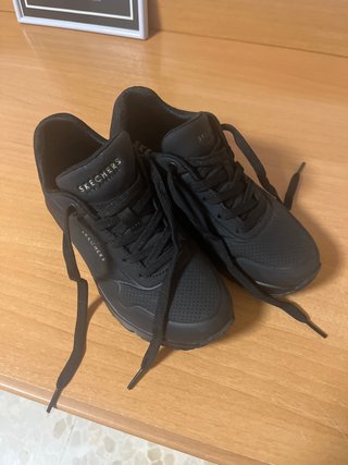 Zapatillas Skechers Negras