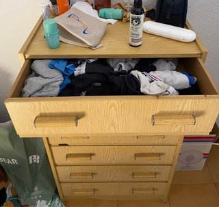 Cómoda de madera con 6 cajones