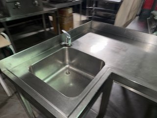 Fregadero industrial en L