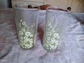 2 Bicchieri Nutella con decoro floreale