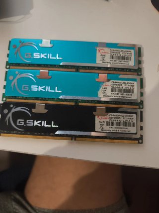 3x G.SKILL DDR2