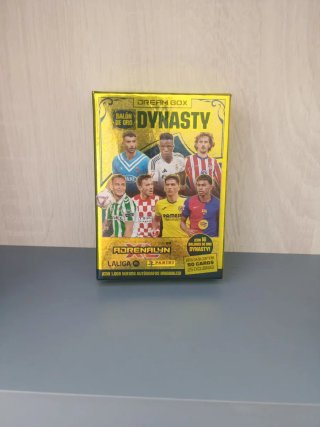 Caja de cromos Adrenalyn LaLiga 2024-25