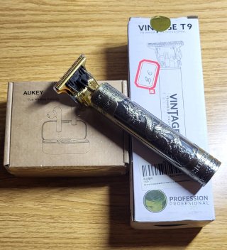 Lote: Cortapelos Vintage T9 + Auriculare Aukey 10€