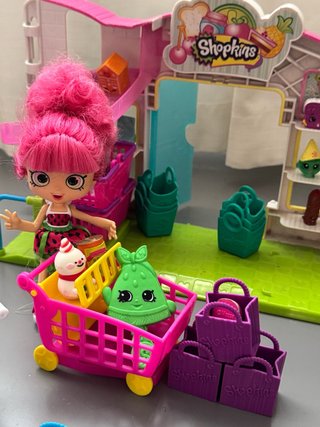 Set Shopkins con Muñeca, carrito y Accesorios