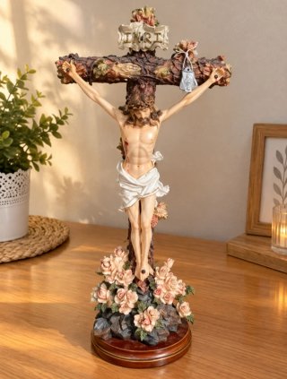 Figura de Crucifijo con Flores