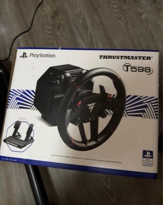 Volante y Pedales Thrustmaster T598